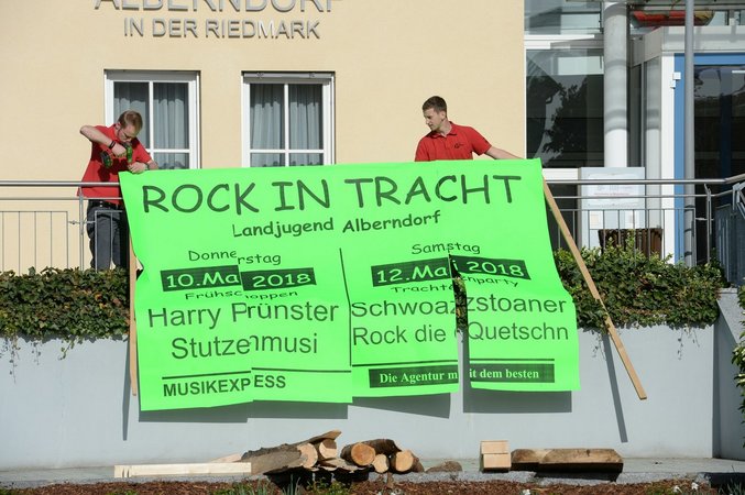 Maibaumaufstellen am 28. April 2018